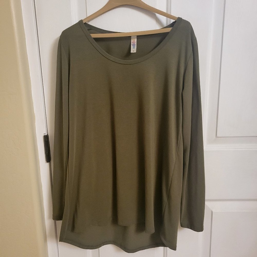 BLOUSE Lula Roe SIZE: SMALL Olive
